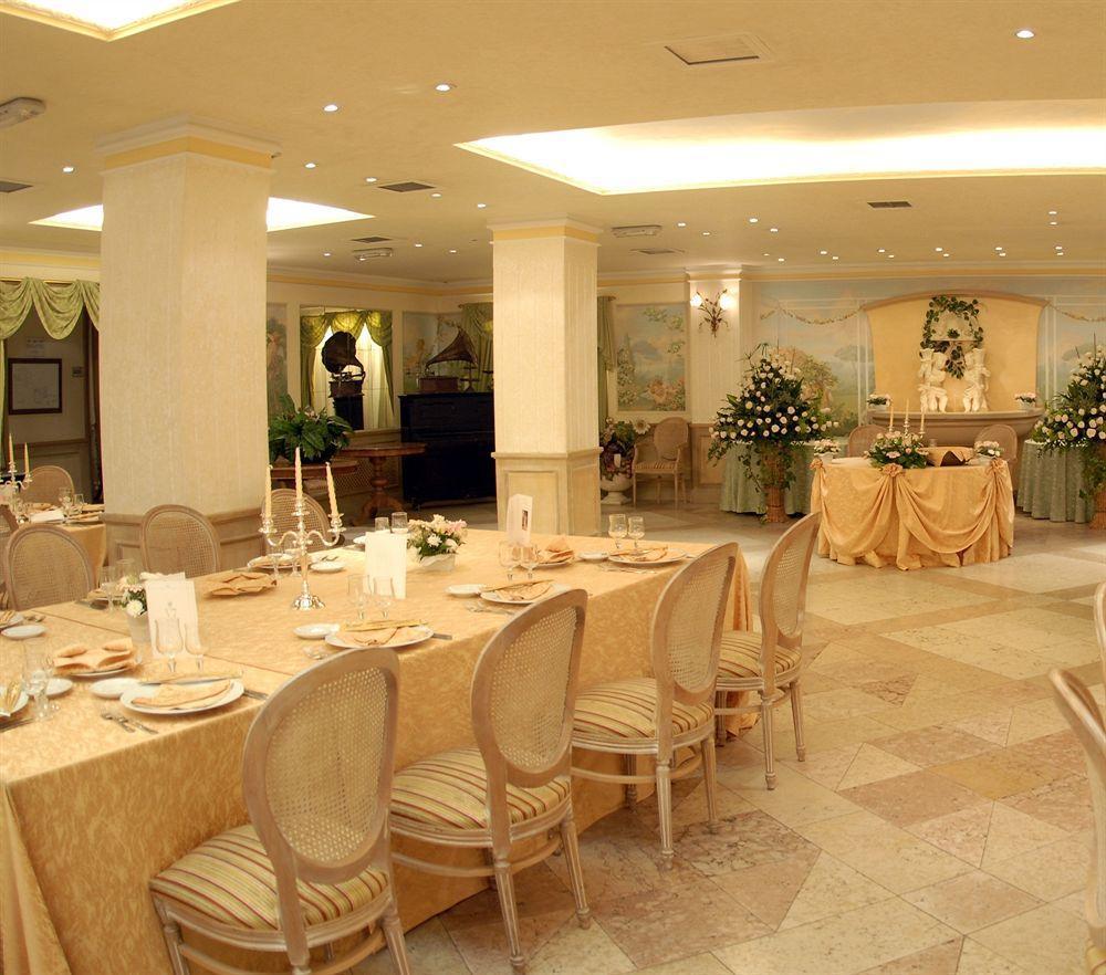 V7 Hotel San Giovanni Rotondo Buitenkant foto